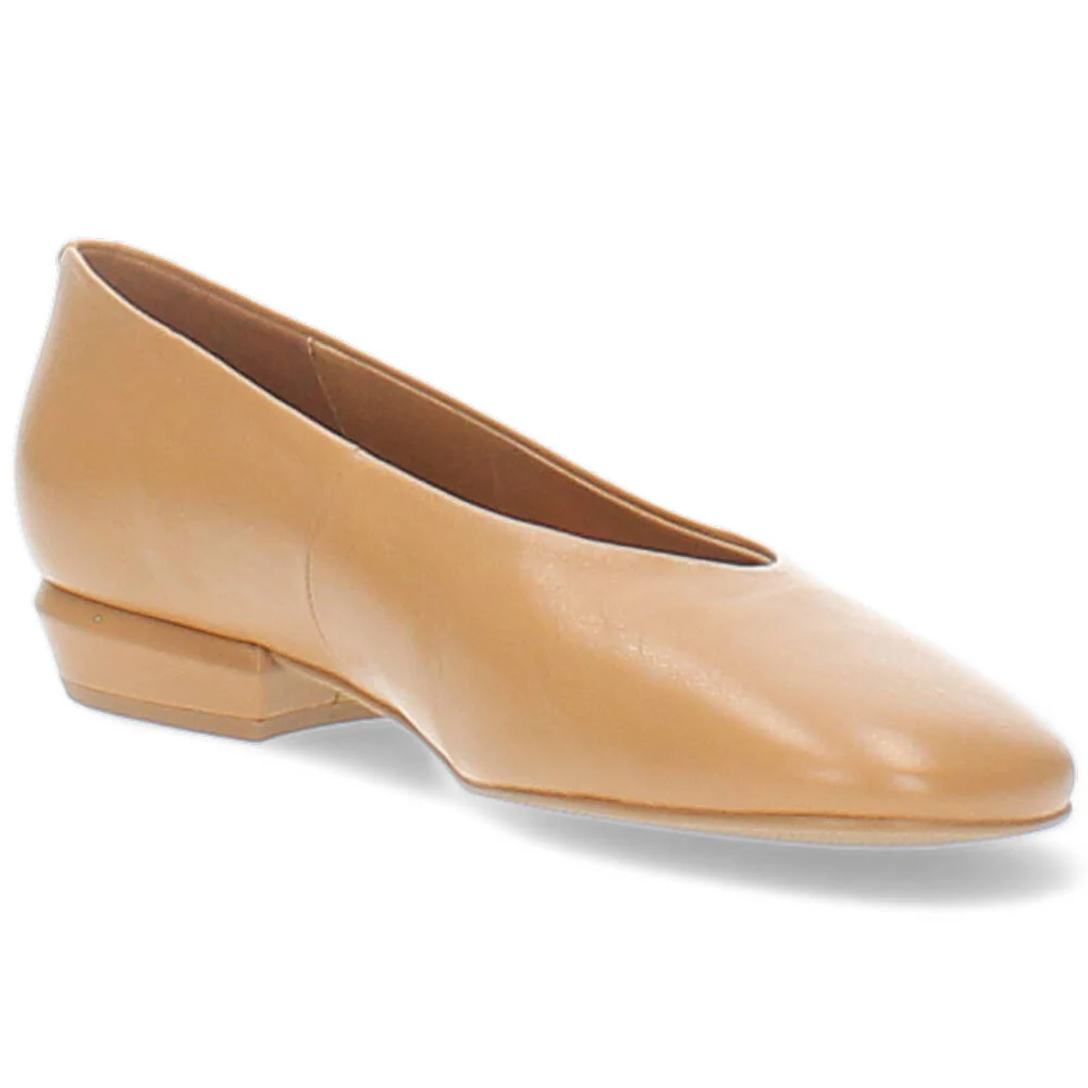 beige ballerina - Image 3