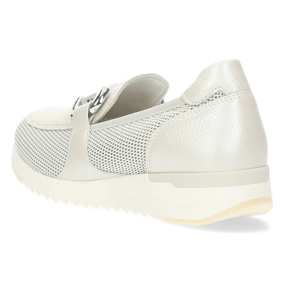 Beige loafers - Image 2