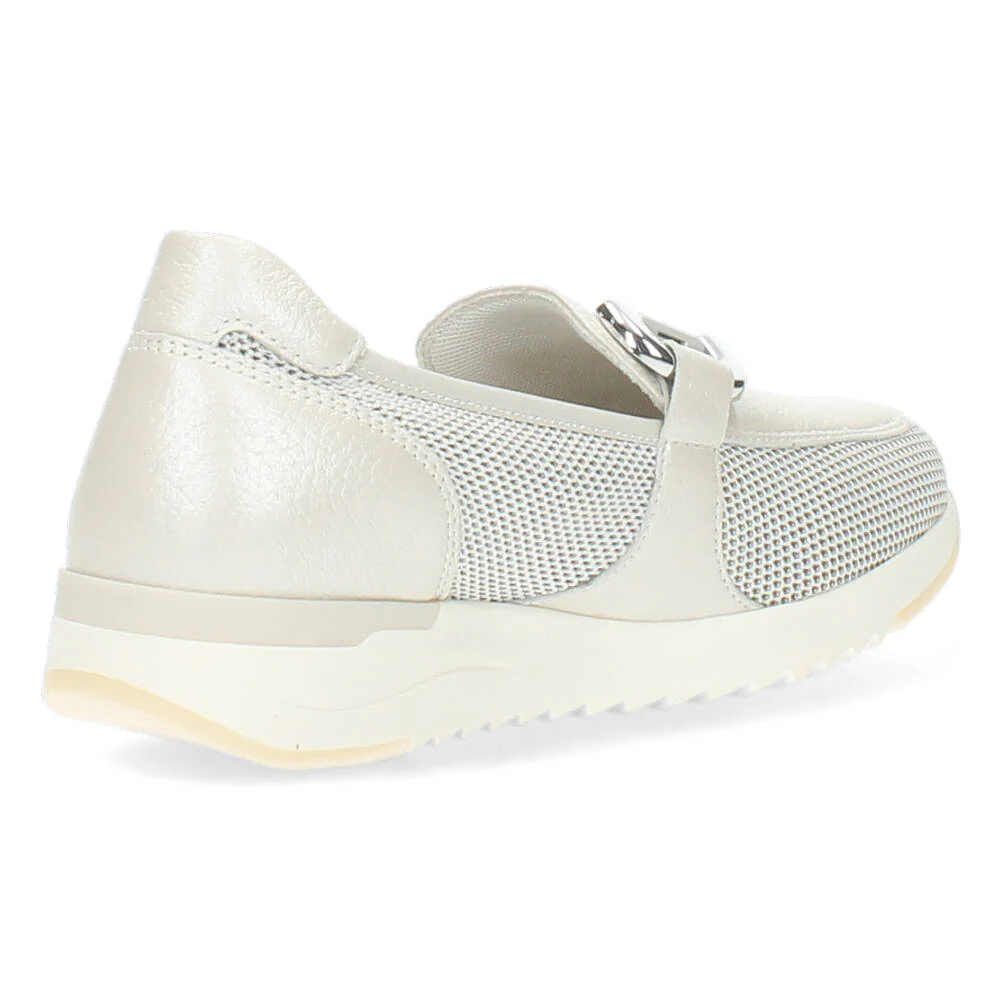 Beige loafers - Image 3