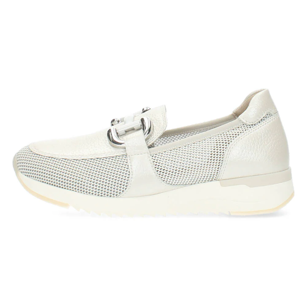 Beige loafers - Image 5