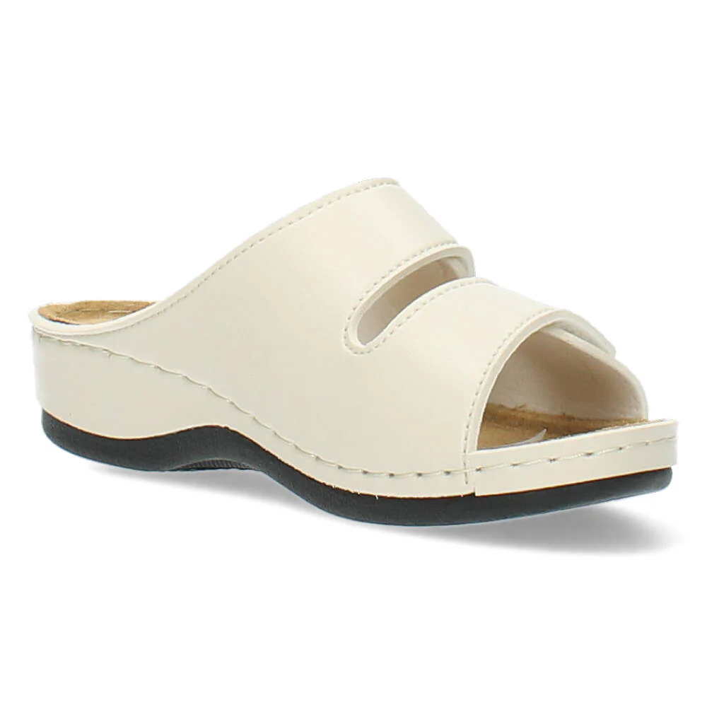 Beige slippers - Image 4