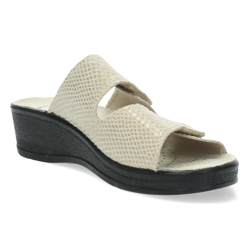 Beige slippers - Image 4