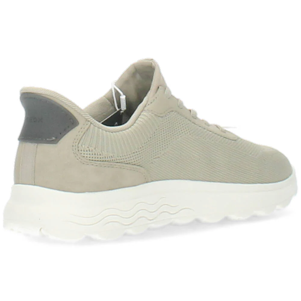 beige sneaker - Image 3