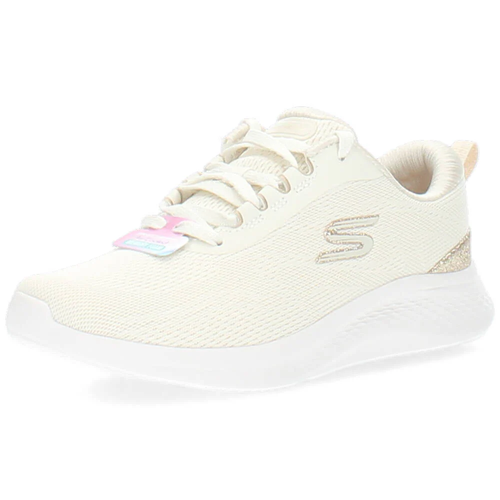 beige sneaker
